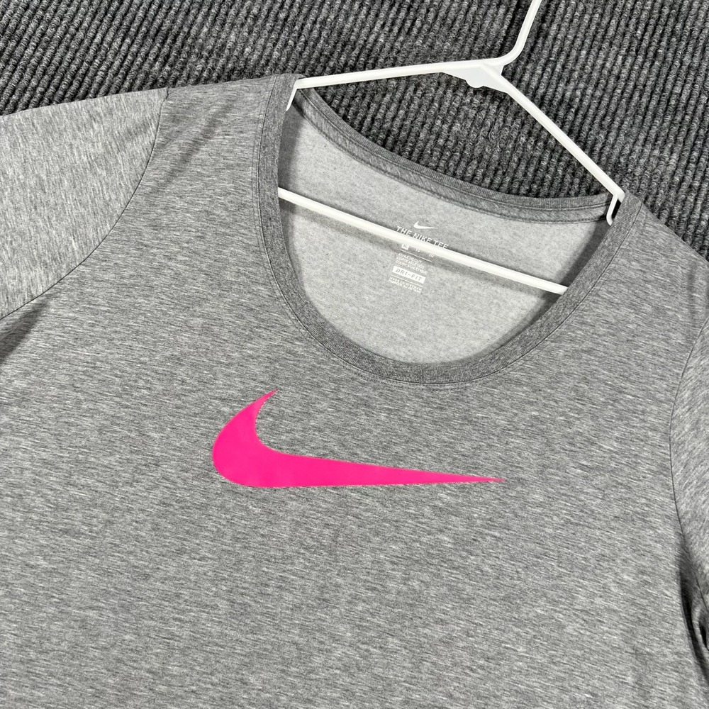 Nike Shirt Womens XL Extra Large Gray Short Sleeve Dri Fit Athletic Cut Casual
